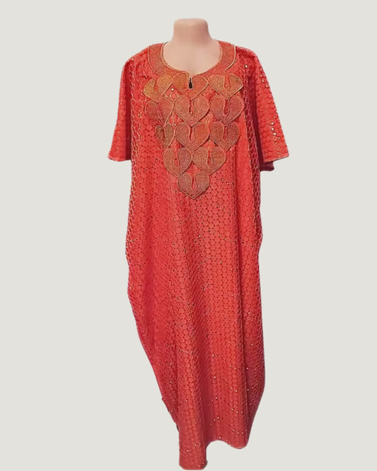 Boubou long rouge corail broderie cœurs dorés sequins — pièce unique