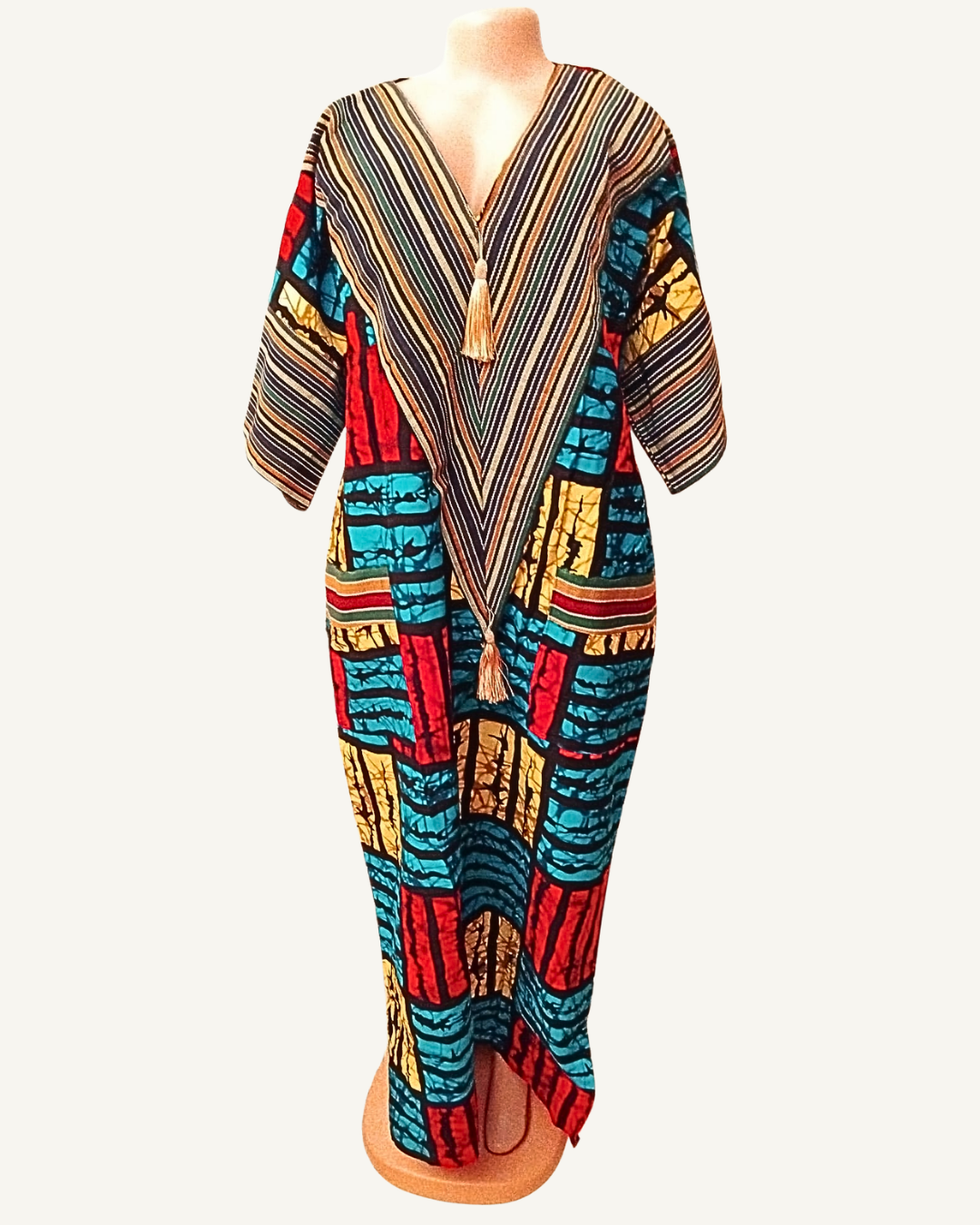 Robe kaftan bimatière batik africain craquelé effet vitrail turquoise rouge doré gland doré poches manches Giwax Boutique