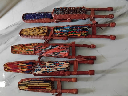 Collection d'éventails artisanaux en wax motifs africains variés · faits main Côte d'Ivoire · Giwax Boutique.