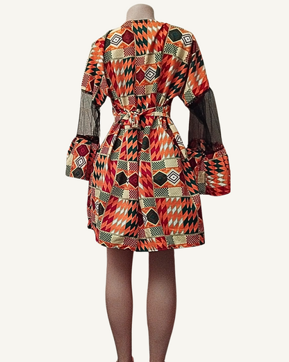 Robe courte wax africain kente géométrique multicolore manches longues tulle noir transparent cloche nœud dos jupe évasée volant Giwax Boutique