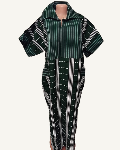 Robe Maxi Col Chemise — Tissu Africain Tissé Vert Forêt & Blanc · Rayures · Poches · Exemplaire unique