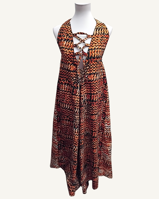 Robe Maxi Halter — Imprimé Africain Zigzag Terracotta · Lacets Croisés · Dos Nu · Exemplaire unique