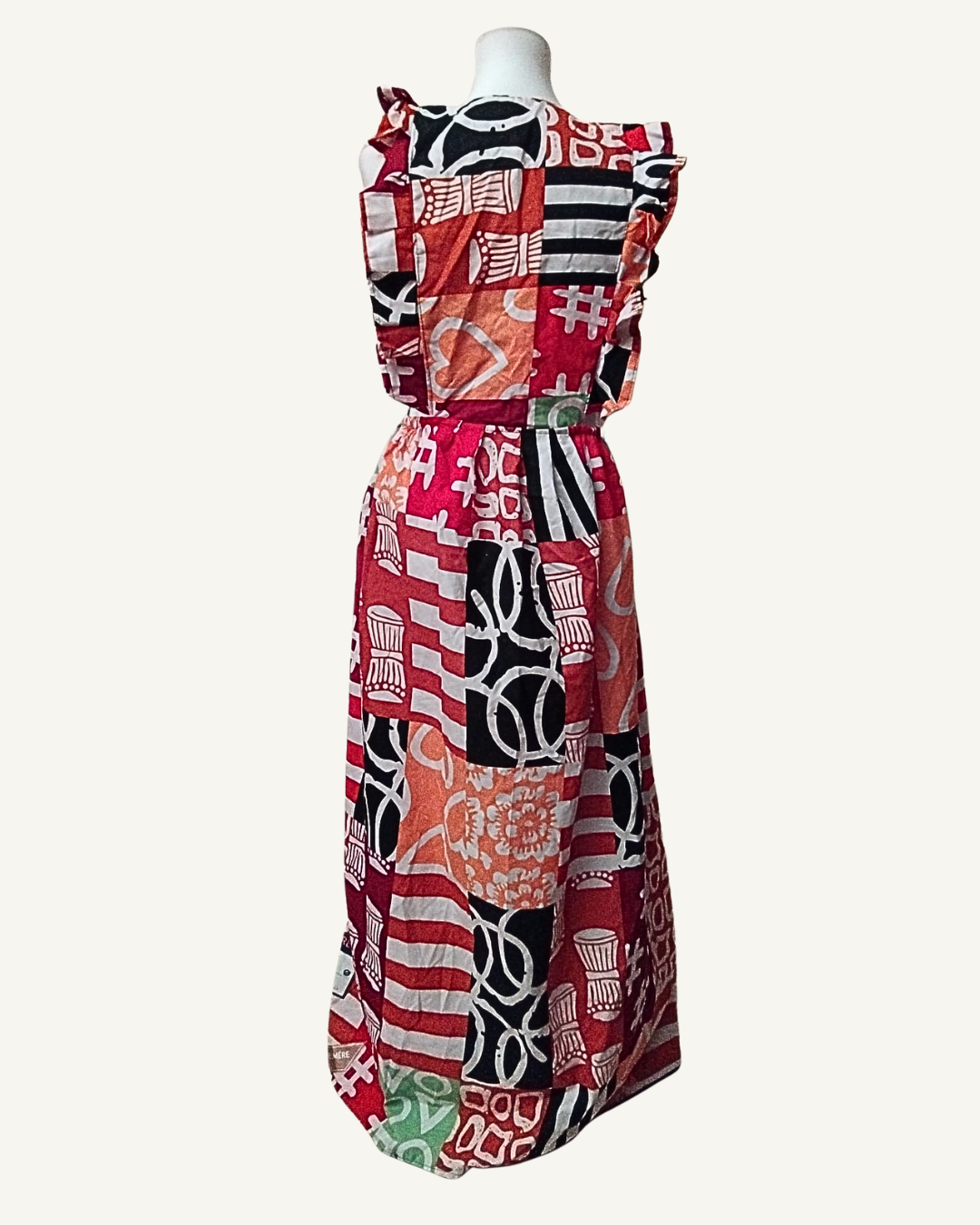 Ensemble 2 pièces kimono wax africain expressionniste multicolore djembés hashtags robe blanche volants épaules Giwax Boutique